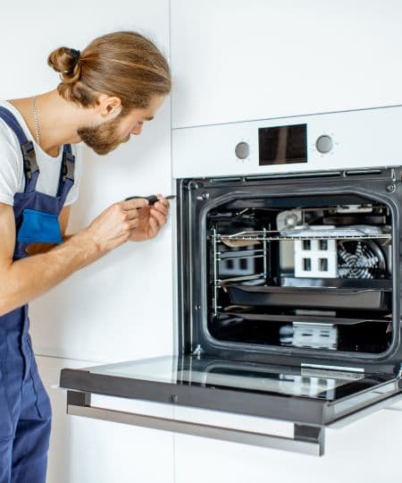 Oven Repair technician service